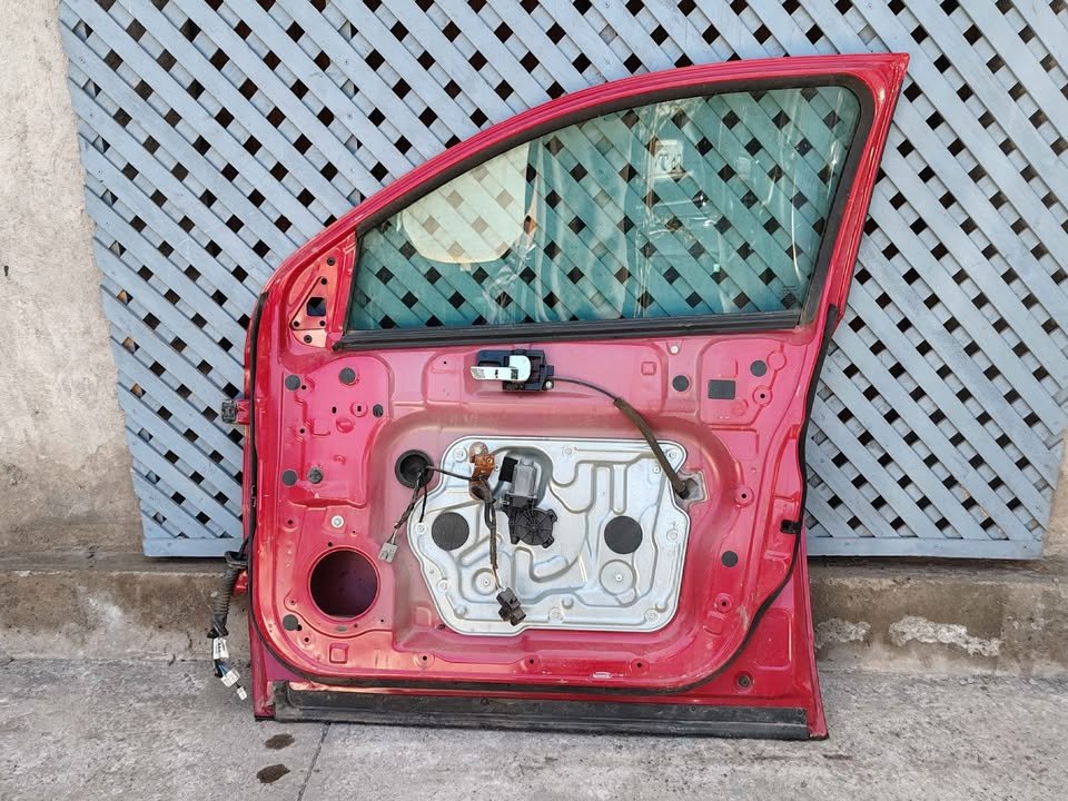 Puerta delantera derecha Nissan Qashqai 2010 - 2014 - Imagen 8