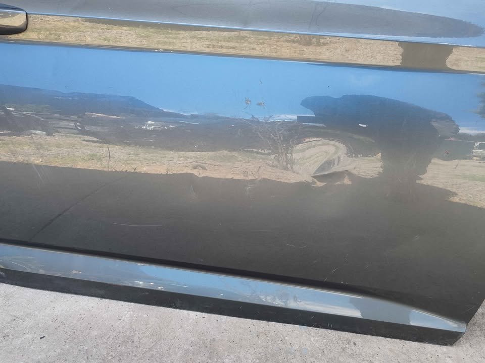 Puerta delantera derecha Volkswagen Jetta 2019 - 2024 - Imagen 4