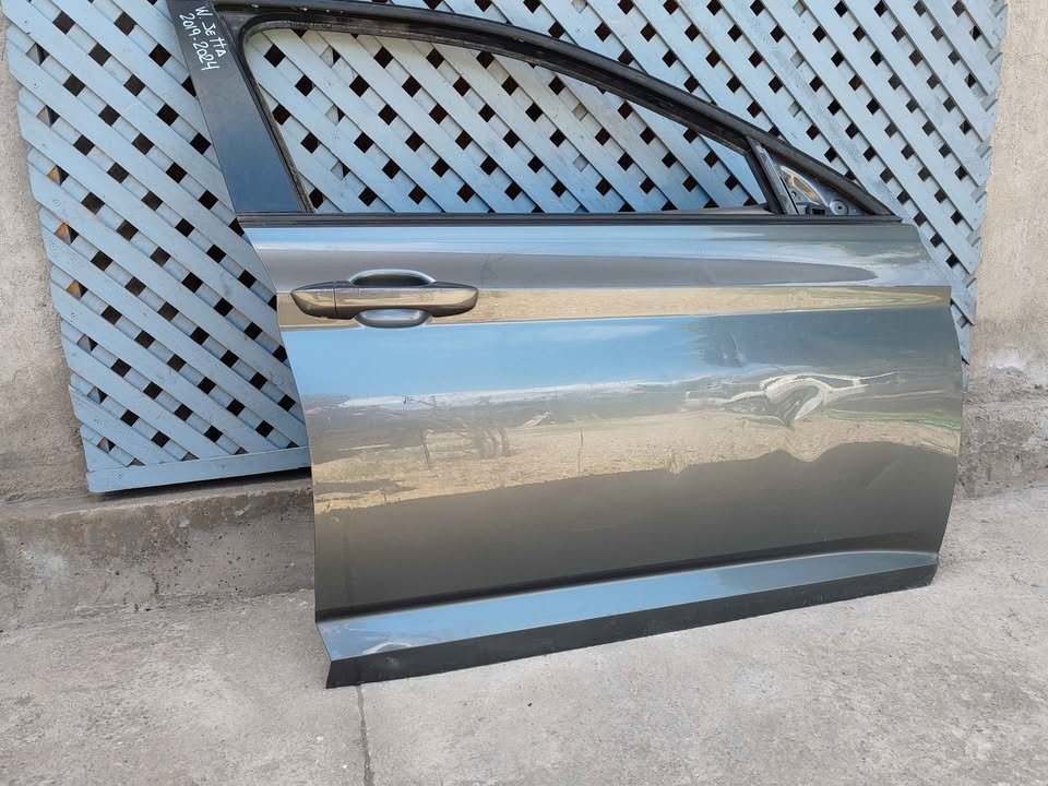 Puerta delantera derecha Volkswagen Jetta 2019 - 2024 - Imagen 5