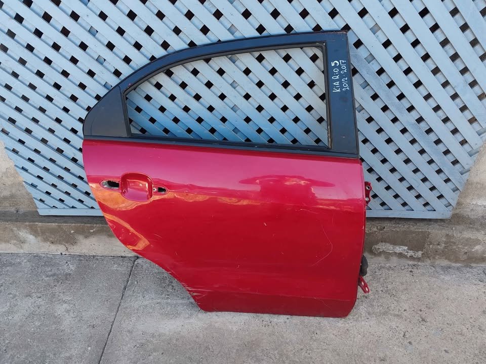 Puerta trasera derecha Kia Rio 5 2012 - 2017 - Imagen 2