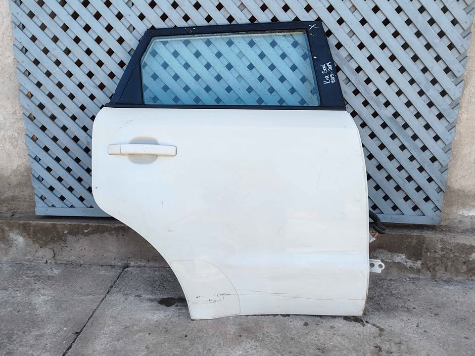 Puerta trasera derecha Kia Soul 2015 - 2019