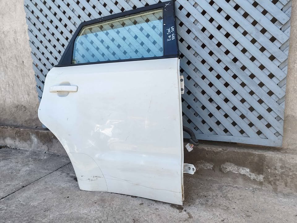 Puerta trasera derecha Kia Soul 2015 - 2019 - Imagen 3