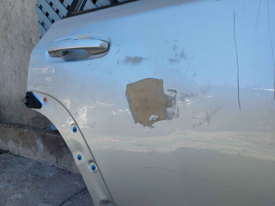 Puerta trasera derecha Toyota 4runner 2010 - 2022 - Imagen 3