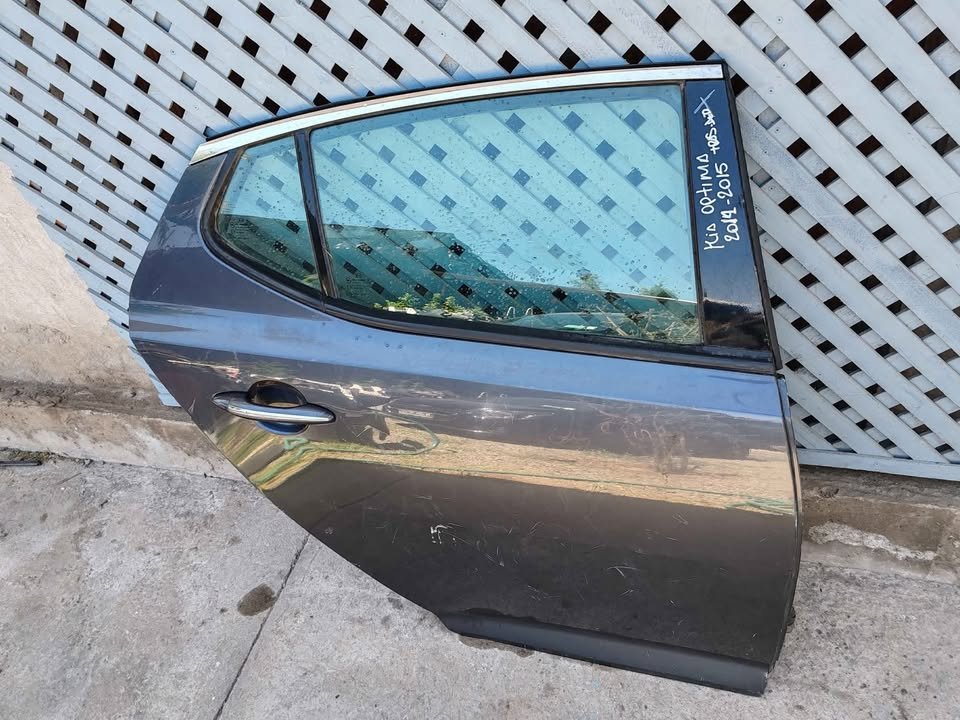 Puerta trasera derecha kia óptima 2011 - 2015 - Imagen 2