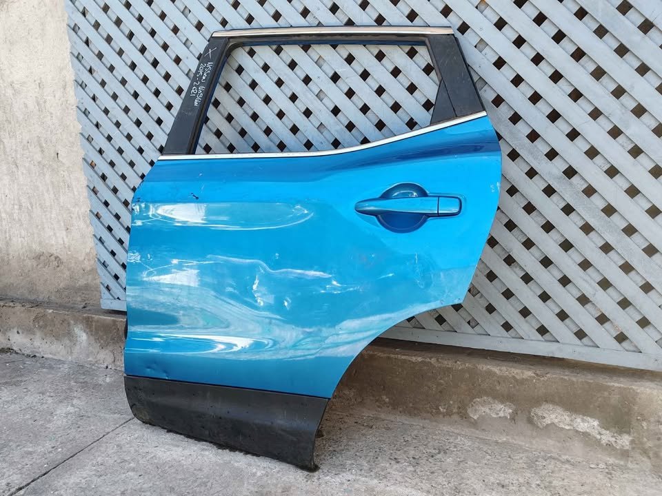 Puerta trasera izquierda Nissan Qashqai 2015 - 2021 - Imagen 3