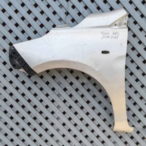 Tapabarro izquierdo Toyota Yaris 2018 - 2022