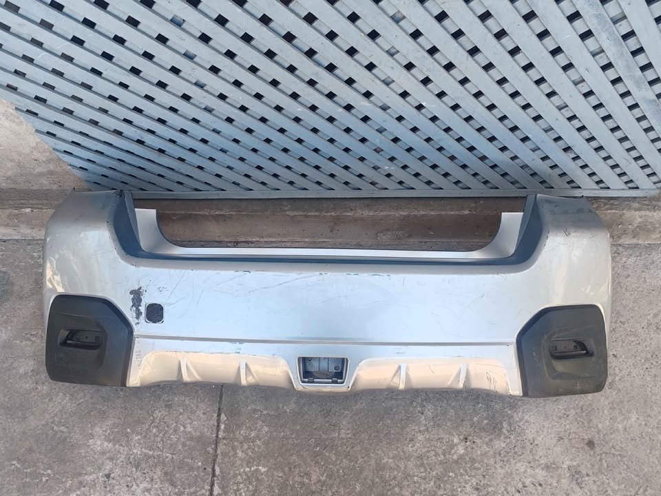 Tapabarro trasero subaru Impreza XV 2012 - 2016