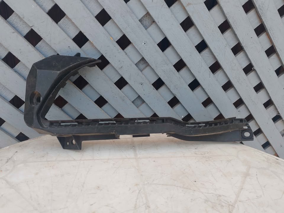 Mensula bajo óptico del izquierda Subaru Legacy 2015 - 2018