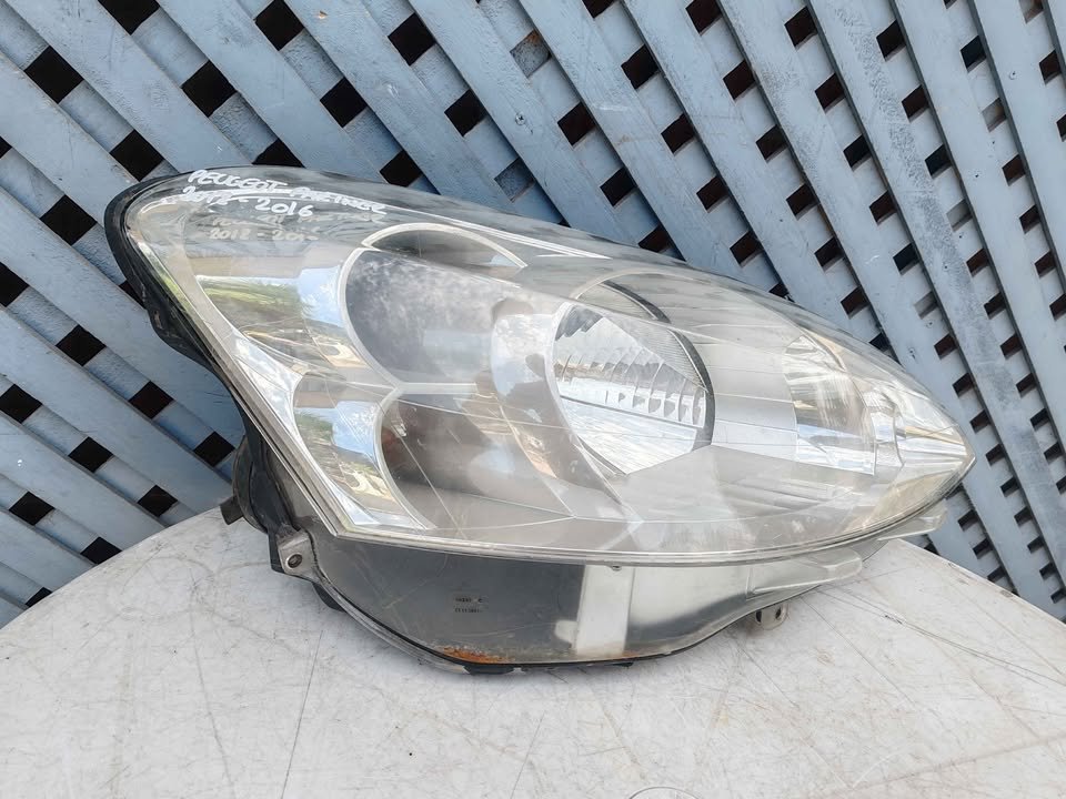 Óptico derecho Peugeot Berlingo 2012 - 2016 - Imagen 2