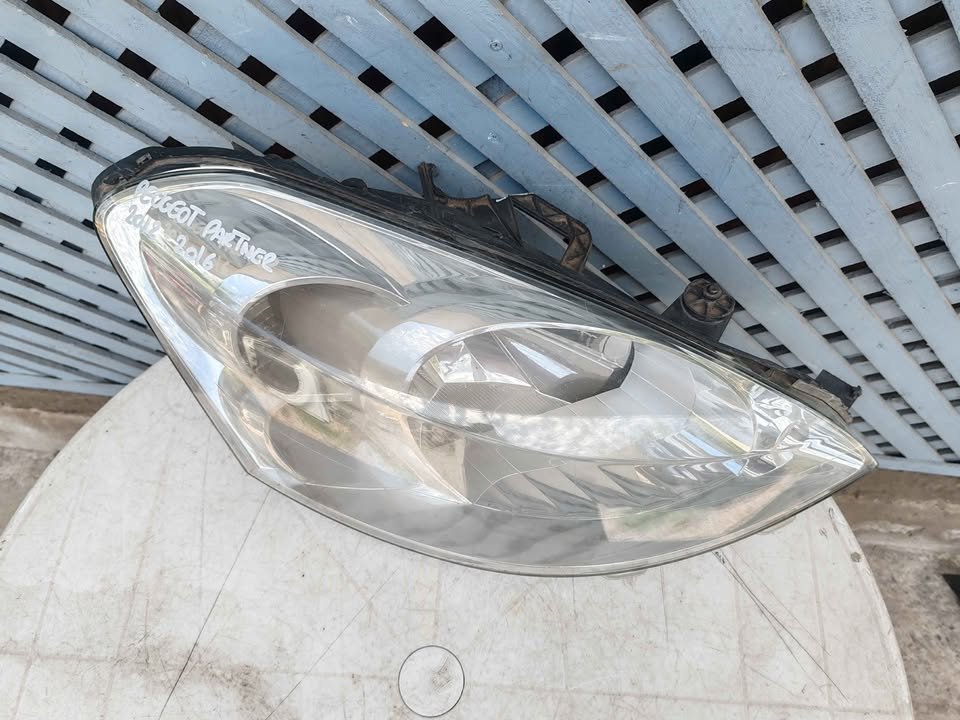 Óptico derecho Peugeot Berlingo 2012 - 2016 - Imagen 4