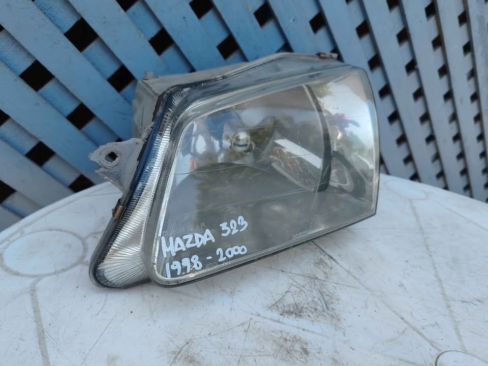 Óptico izquierdo Mazda 323 1998 - 2000 - Imagen 2