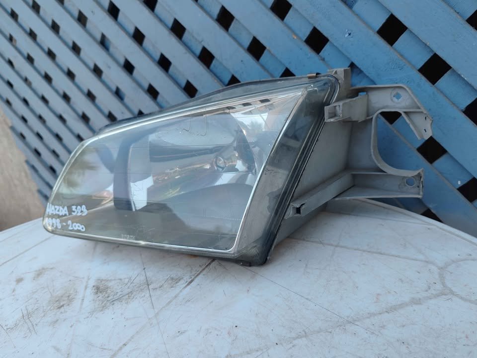 Óptico izquierdo Mazda 323 1998 - 2000 - Imagen 3