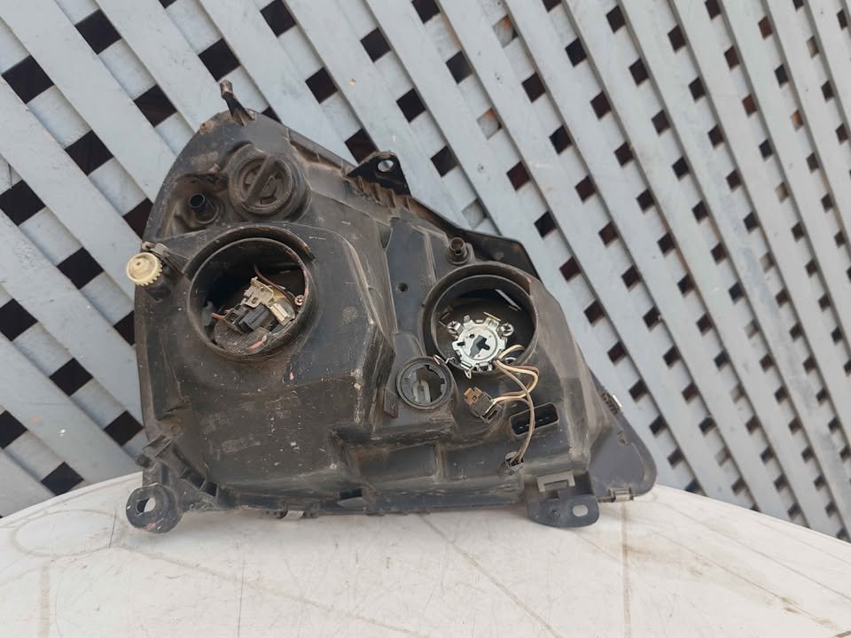 Óptico izquierdo Renault Clio 2003 - 2006 - Imagen 5