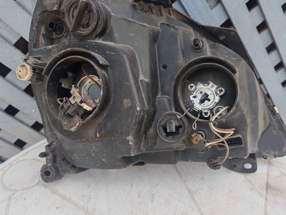 Óptico izquierdo Renault Clio 2003 - 2006 - Imagen 6