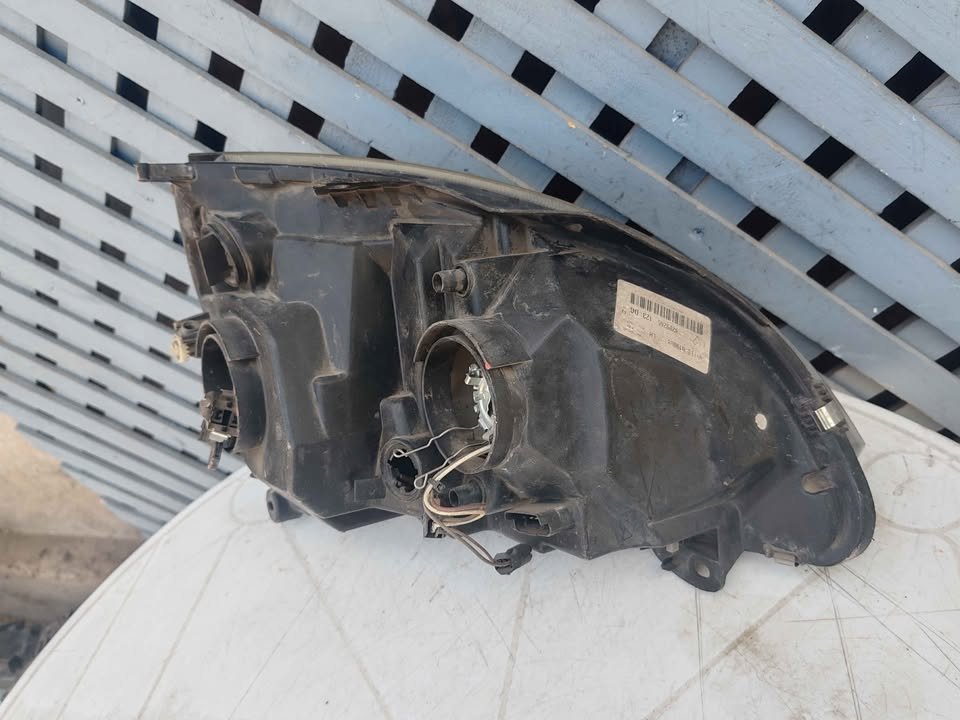 Óptico izquierdo Renault Clio 2003 - 2006 - Imagen 7