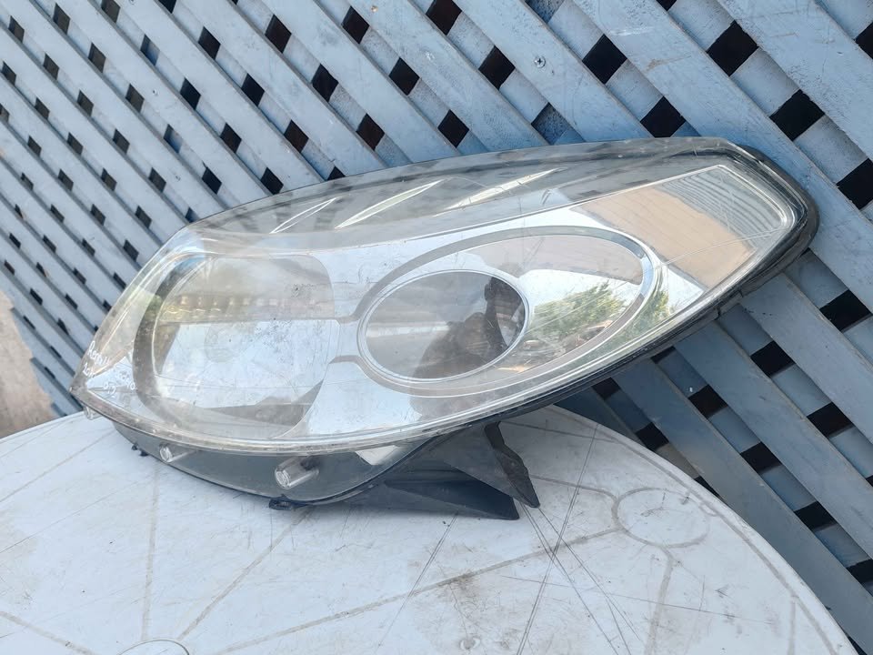 Óptico izquierdo Renault Sandero 2010 - 2012 - Imagen 2