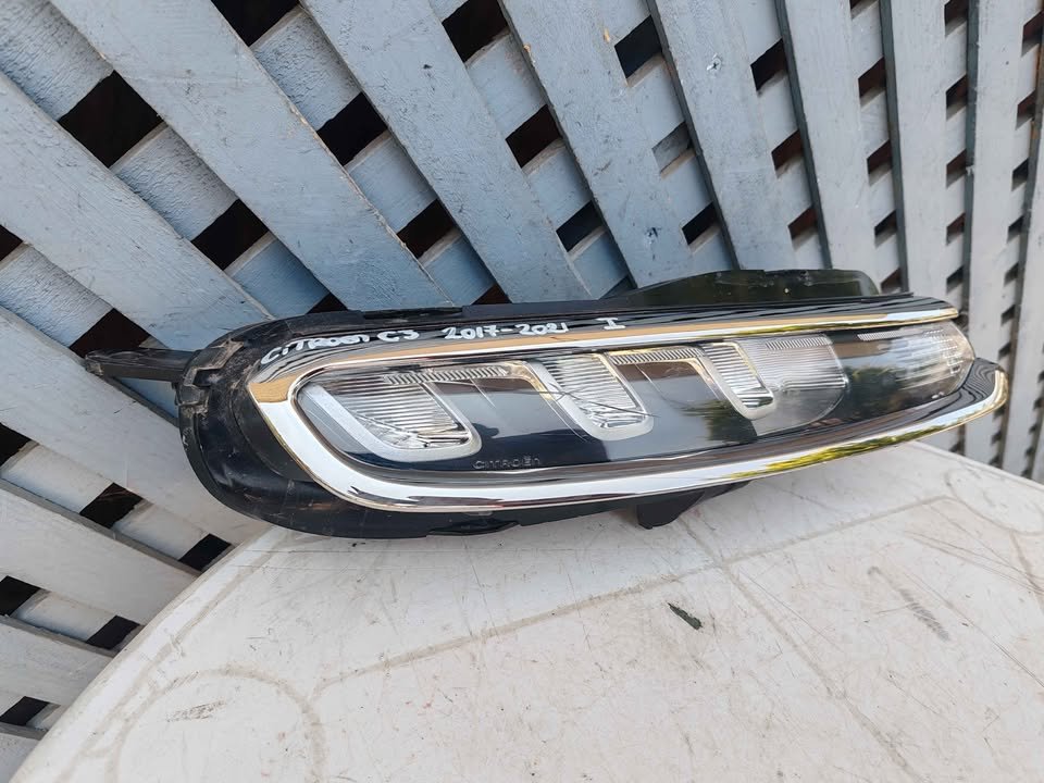 Óptico superior derecho Citroen C3 LED 2017 - 2021 (I) - Imagen 2