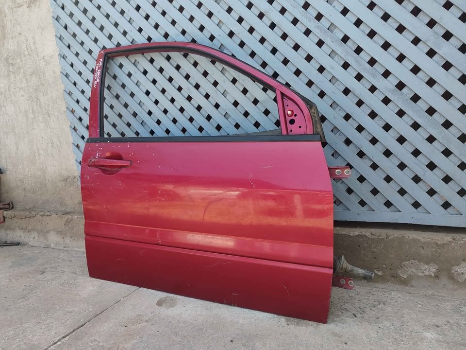 Puerta delantera derecha Mitsubishi Lancer GLX 2005 - 2011 - Imagen 3
