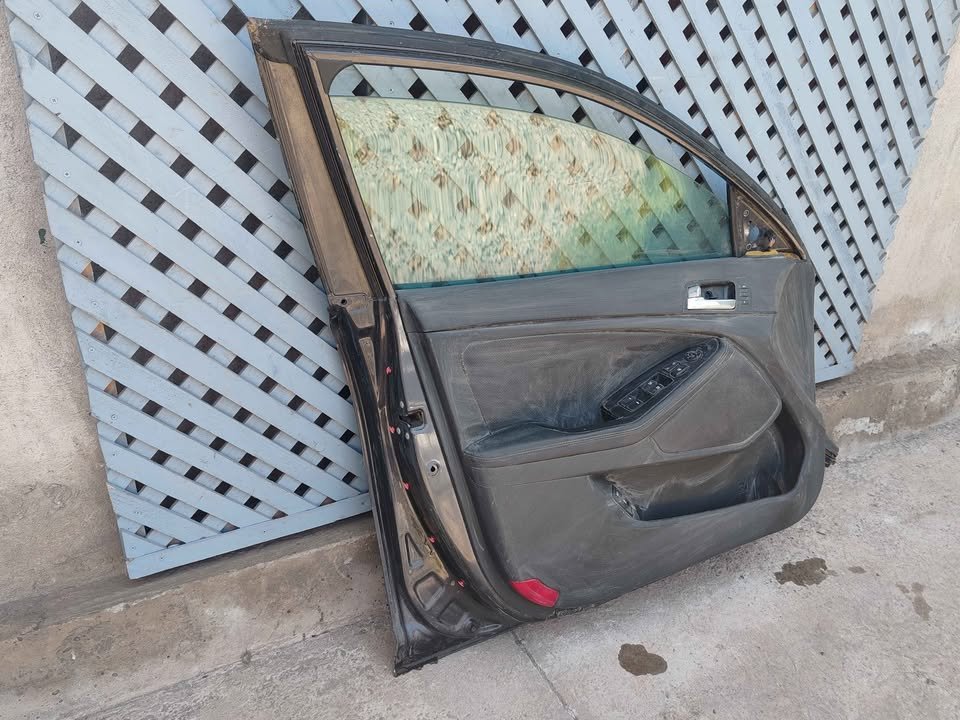 Puerta delantera izquierda Kia Optima 2011 - 2015 - Imagen 5
