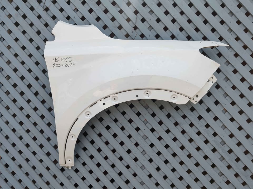 Tapabarro derecho MG RX5 2020 - 2024