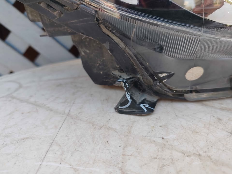 Óptico derecho Hyundai Accent RB 2015 - 2020 - Imagen 4