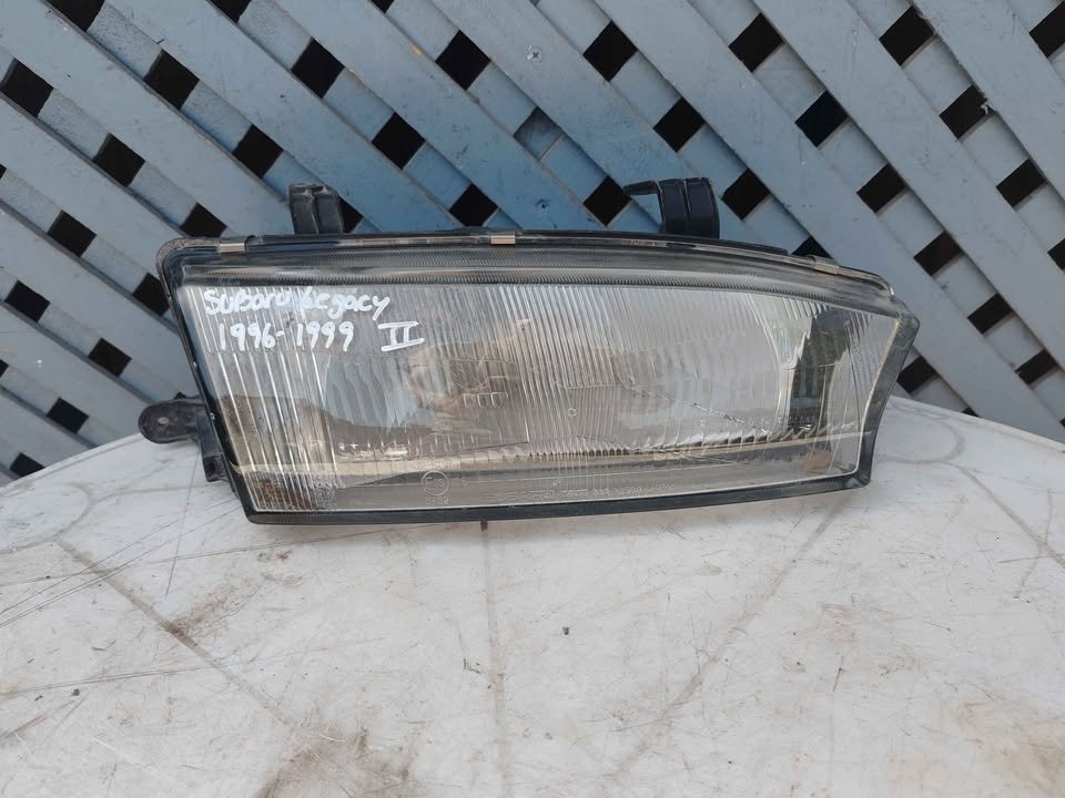 Óptico derecho Subaru Legacy 1996 - 1999 (II)