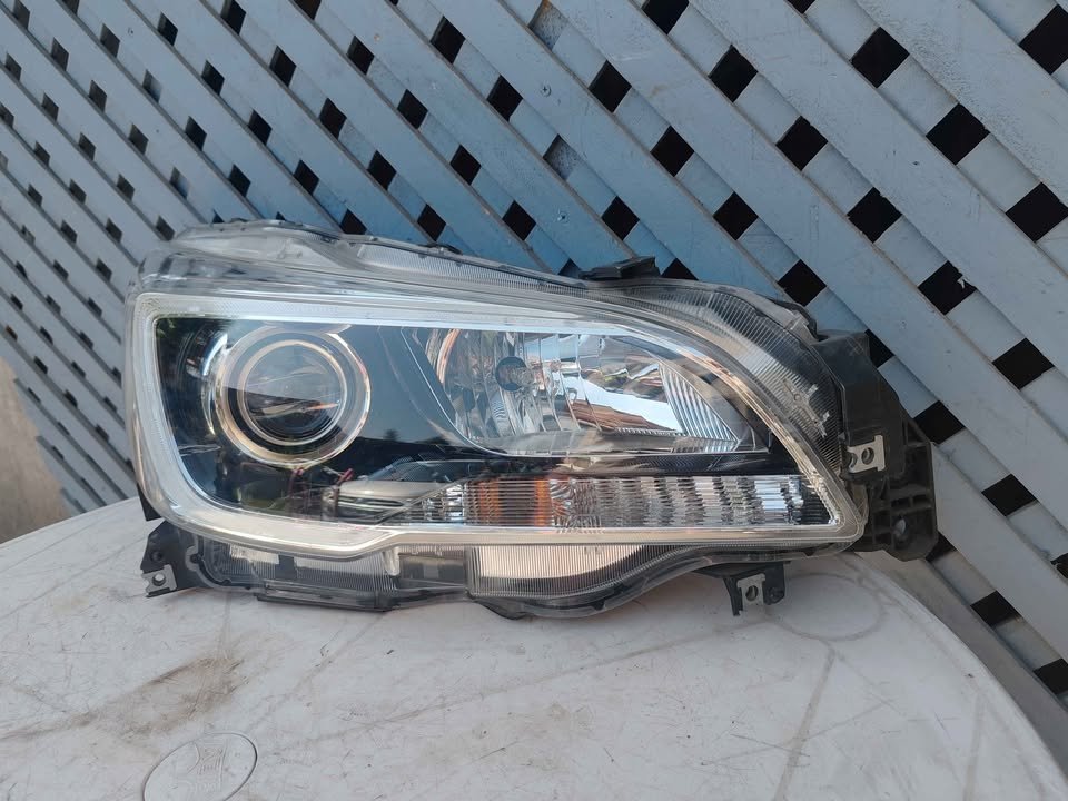 Óptico derecho subaru Outback 2015 - 2018 - Imagen 2