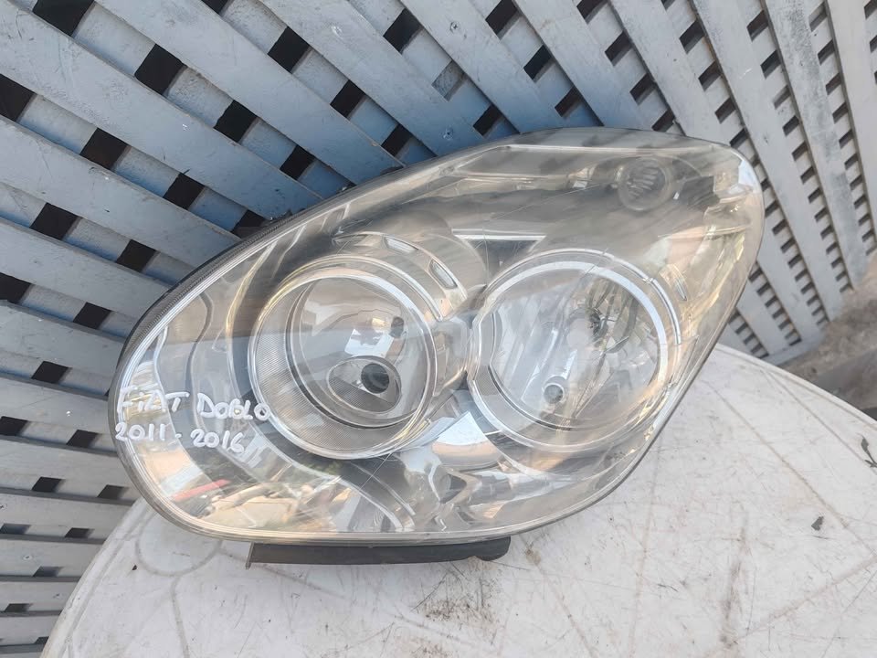 Óptico izquierdo Fiat Dobló 2011 - 2016 - Imagen 4