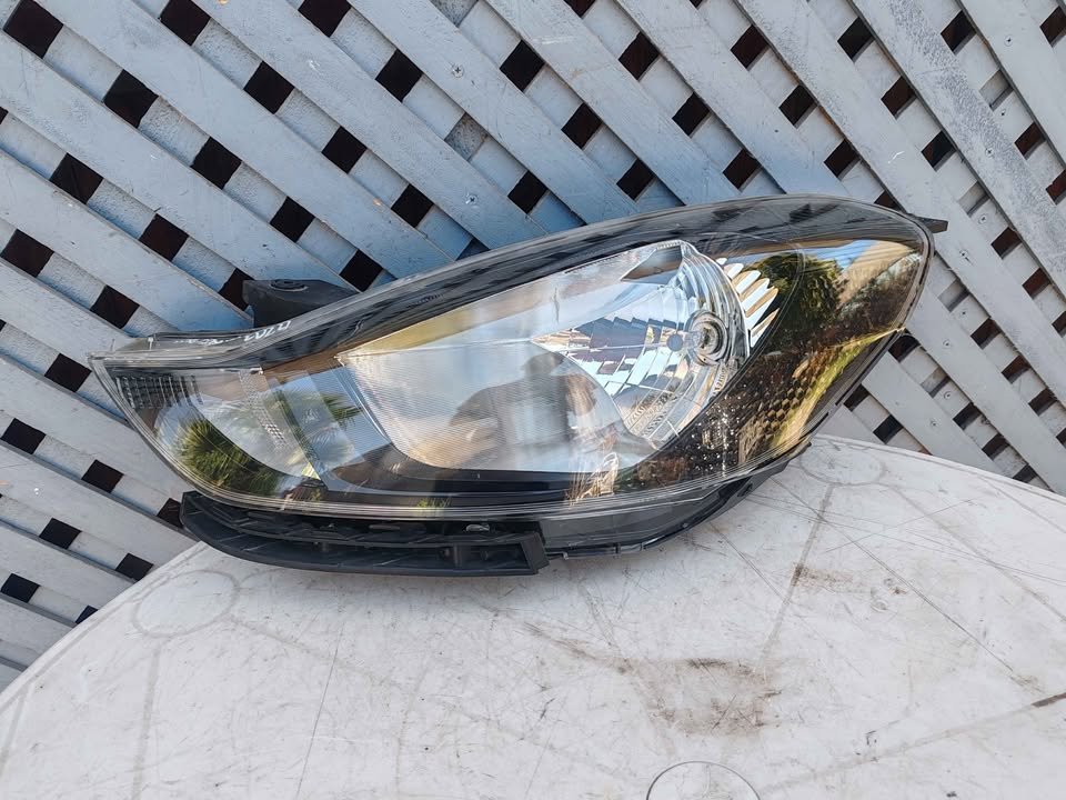 Óptico izquierdo Hyundai Grand i10 2021 - 2024 (IV)