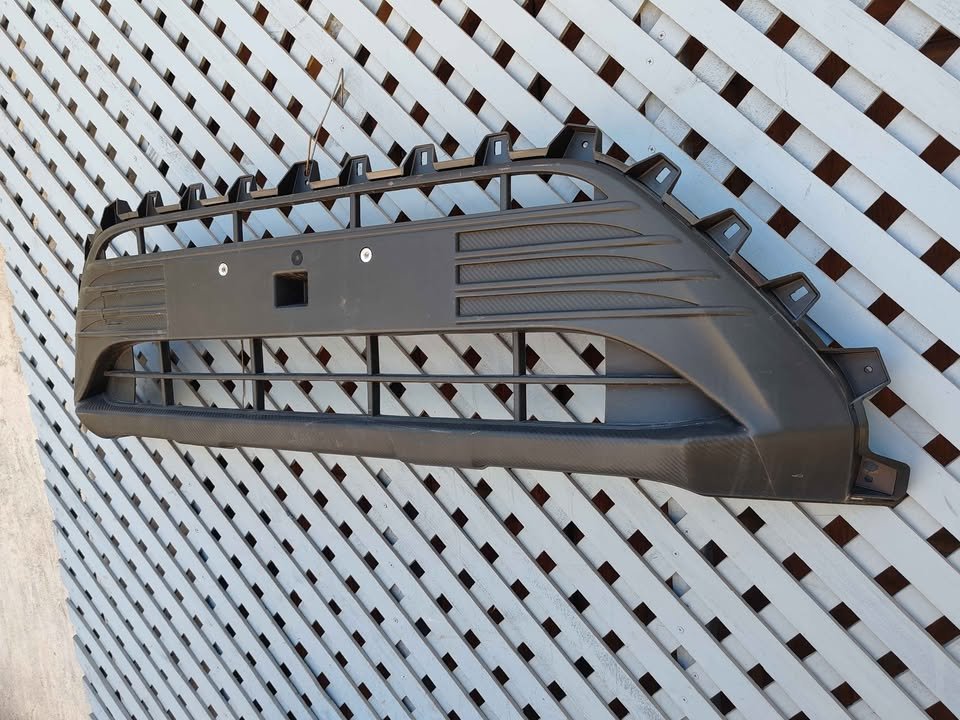 Rejilla de parachoque Mahindra XUV 300 2023 - 2025 - Imagen 2