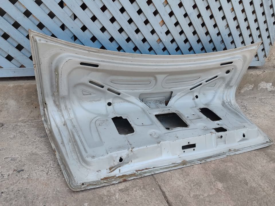 Tapa maleta Chevrolet Astra 1999 - 2003 - Imagen 7