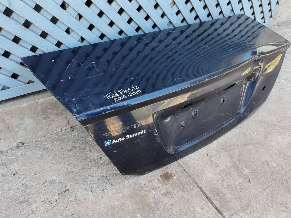 Tapa maleta Ford Fiesta 2005 - 2010 - Imagen 3