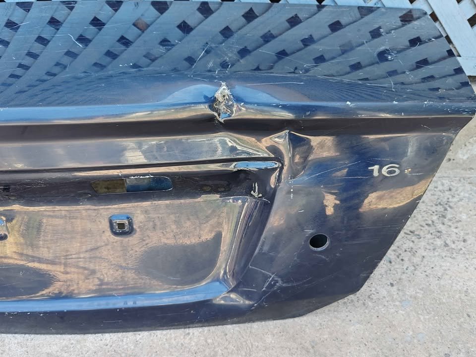 Tapa maleta Ford Fiesta 2005 - 2010 - Imagen 5