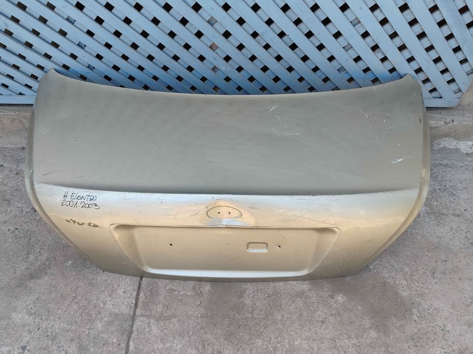 Tapa maleta Hyundai Elantra 2001 - 2003 - Imagen 2