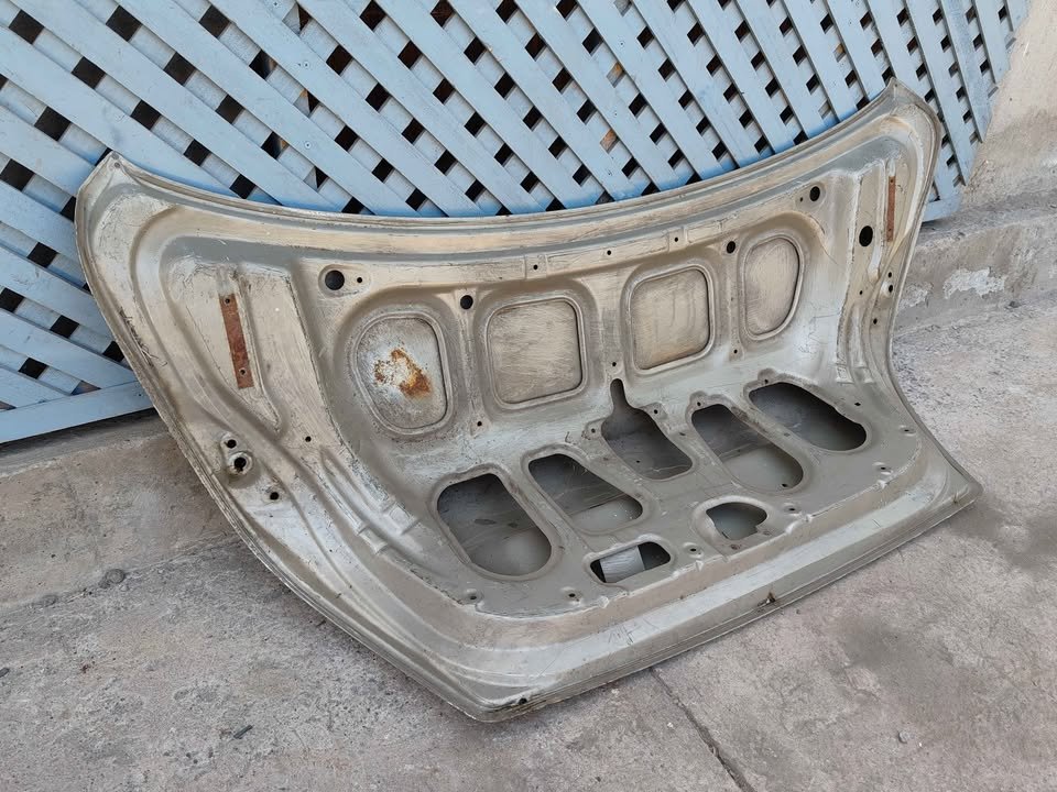 Tapa maleta Hyundai Elantra 2001 - 2003 - Imagen 6