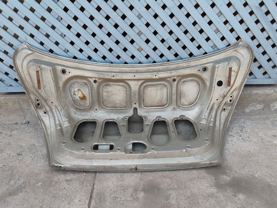 Tapa maleta Hyundai Elantra 2001 - 2003 - Imagen 8