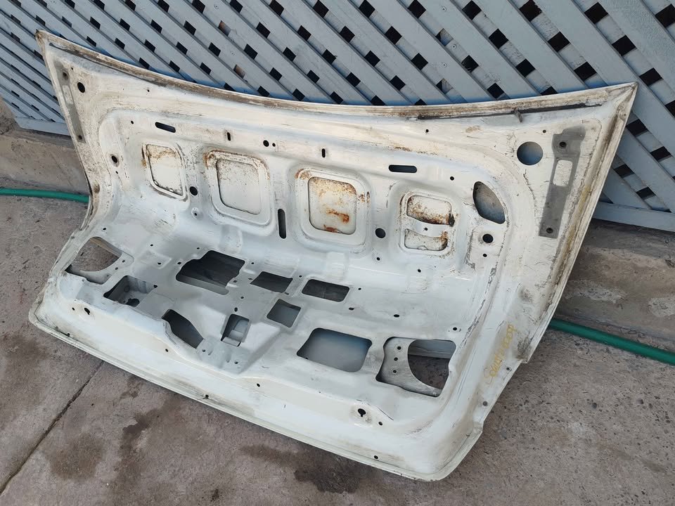 Tapa maleta Hyundai Sonata 2006 - 2010 - Imagen 8