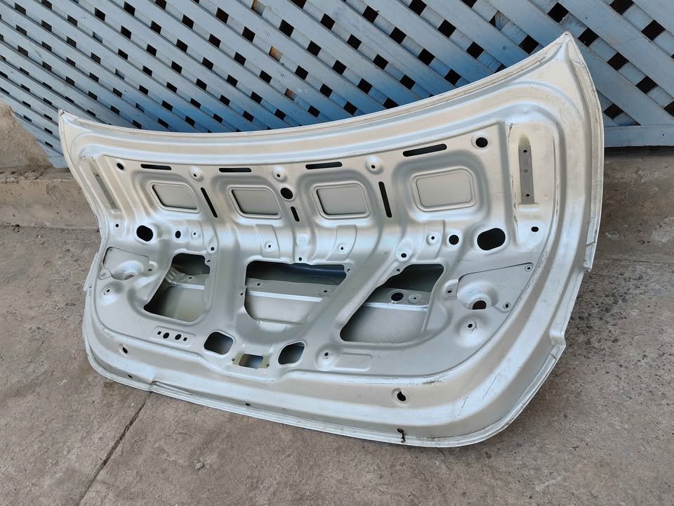 Tapa maleta Kia Cerato 2019 - 2021 - Imagen 6