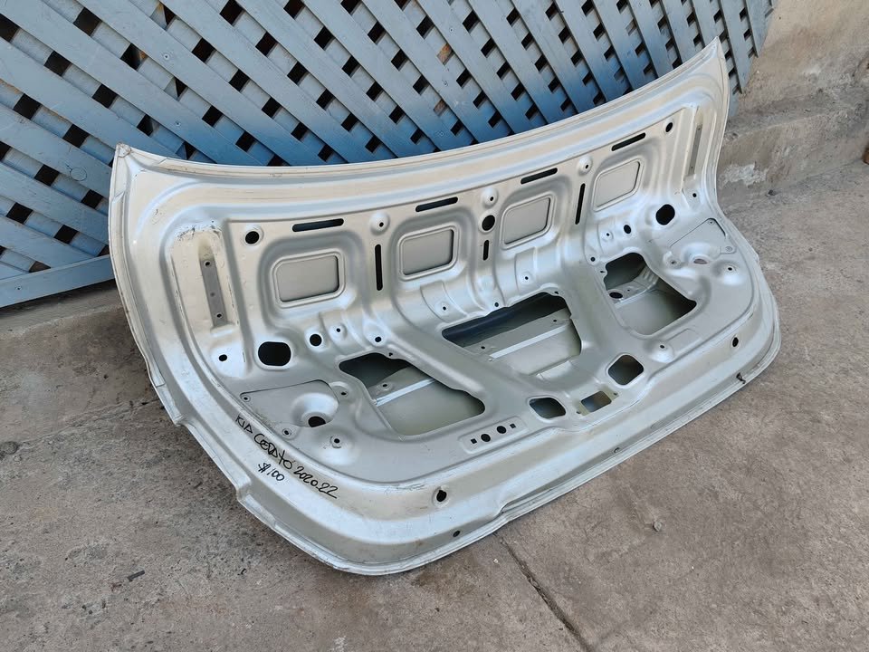 Tapa maleta Kia Cerato 2019 - 2021 - Imagen 7
