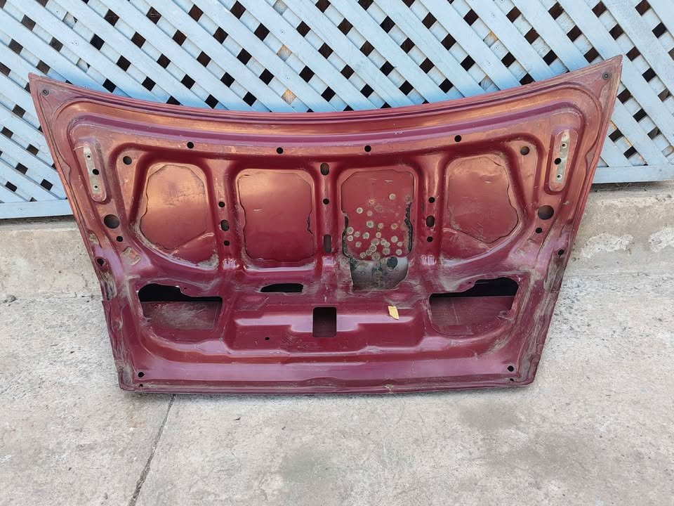 Tapa maleta Mitsubishi Lancer 1996 - 1998 - Imagen 7