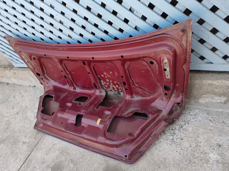 Tapa maleta Mitsubishi Lancer 1996 - 1998 - Imagen 8