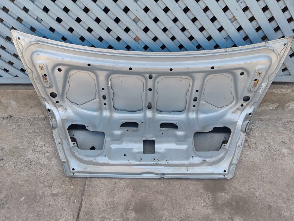 Tapa maleta Mitsubishi Lancer 1999 - 2001 - Imagen 9