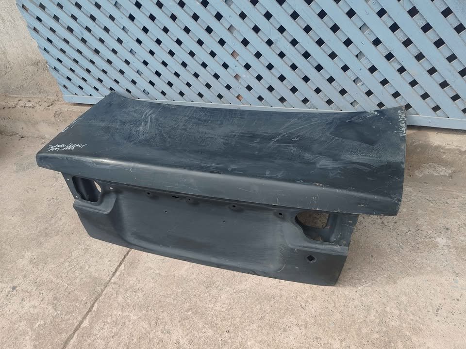 Tapa maleta Subaru Legacy 1995 - 1999 - Imagen 4