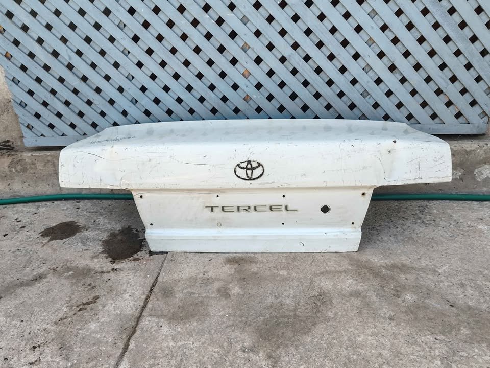 Tapa maleta Toyota Tercel 1992 - 1994