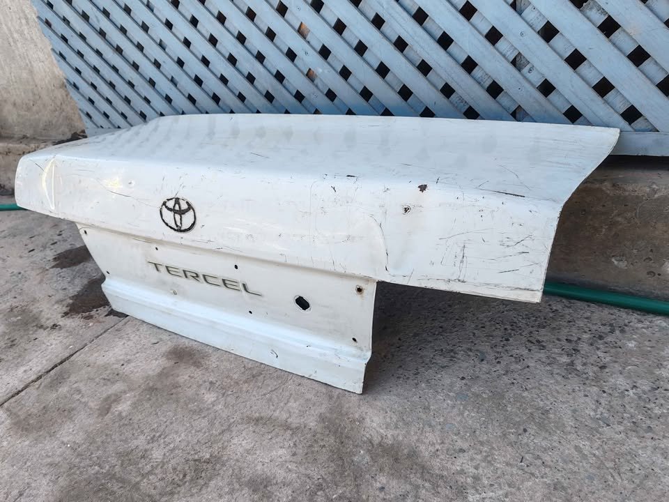 Tapa maleta Toyota Tercel 1992 - 1994 - Imagen 3