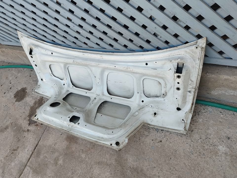 Tapa maleta Toyota Tercel 1992 - 1994 - Imagen 8