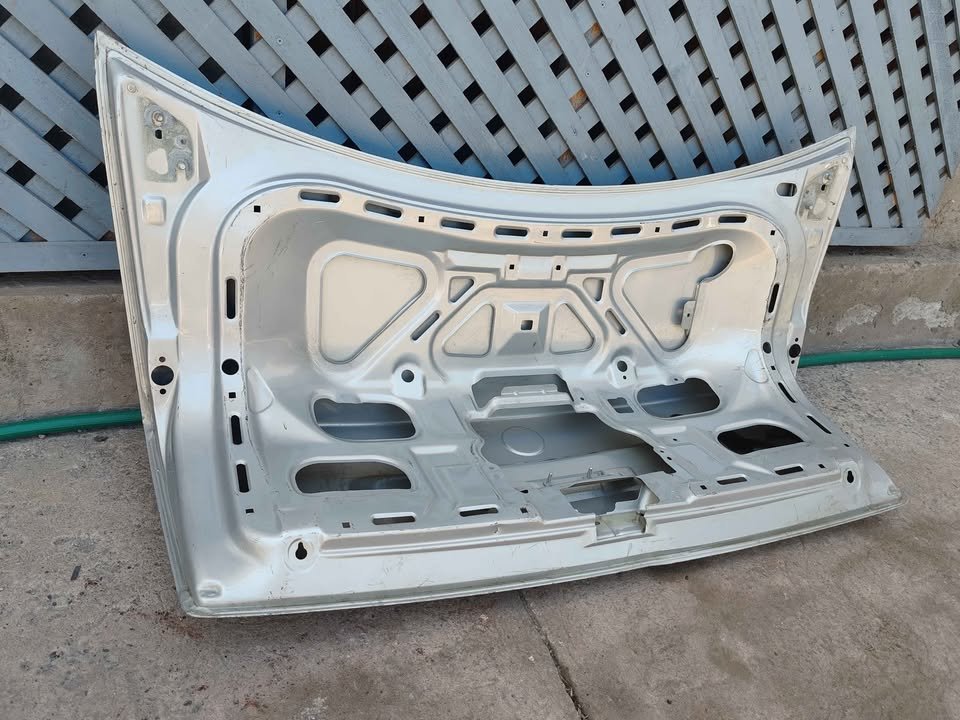 Tapa maleta Volkswagen Passat 1998 - 2001 - Imagen 6