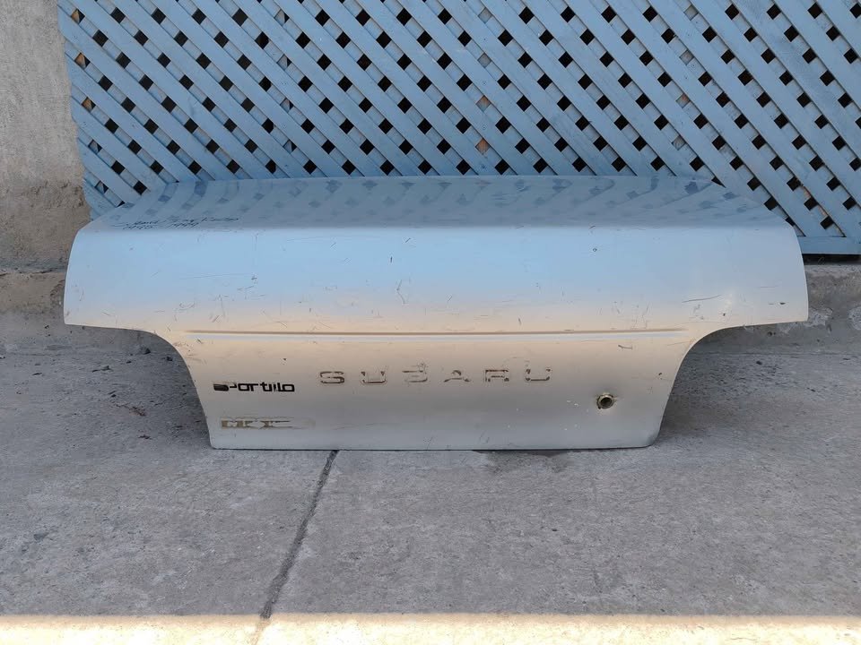 Tapa maleta subaru Impreza 1995 - 1999
