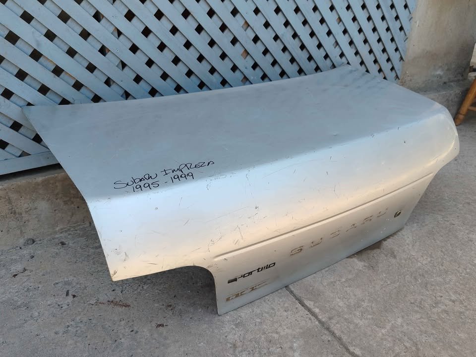 Tapa maleta subaru Impreza 1995 - 1999 - Imagen 4
