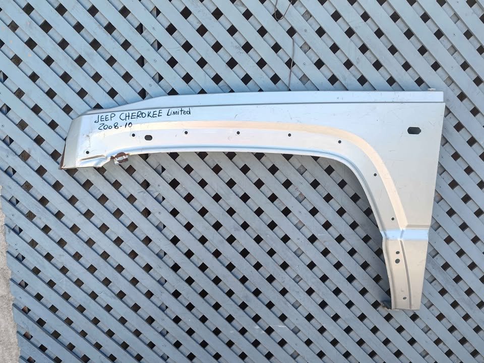 Tapabarro izquierdo Jeep Cherokee Limited 2008 - 2010